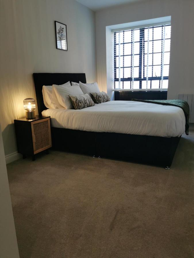Axiom Apartment - Beautiful Stylish 2 Bed. Cheltenham Zewnętrze zdjęcie