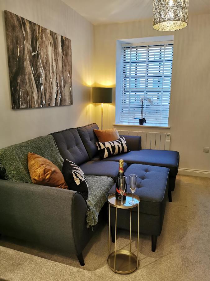 Axiom Apartment - Beautiful Stylish 2 Bed. Cheltenham Zewnętrze zdjęcie