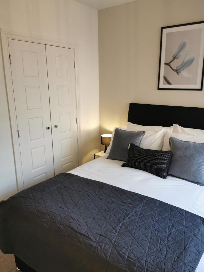 Axiom Apartment - Beautiful Stylish 2 Bed. Cheltenham Zewnętrze zdjęcie